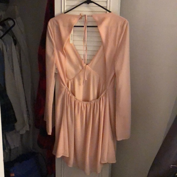 Dress - Picture 4 of 4